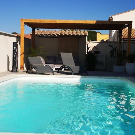 Appartement Au Dessus De La Maison Du Saunier Salin de Giraud Bagian luar foto