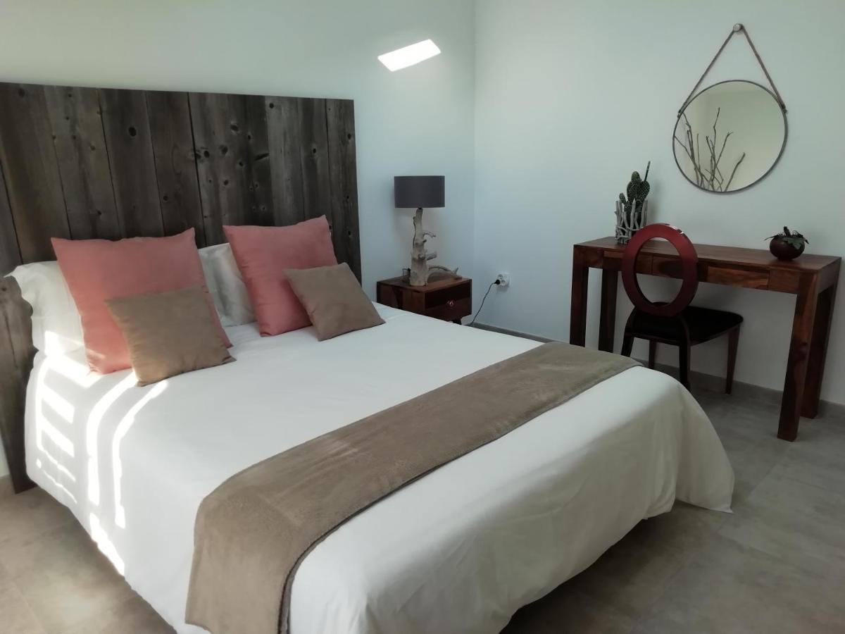 Appartement Au Dessus De La Maison Du Saunier Salin de Giraud Bagian luar foto