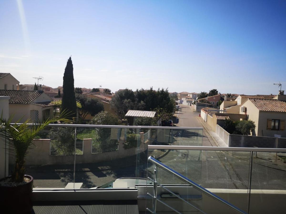 Appartement Au Dessus De La Maison Du Saunier Salin de Giraud Bagian luar foto