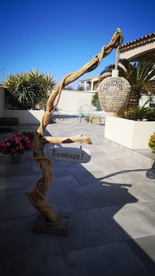 Appartement Au Dessus De La Maison Du Saunier Salin de Giraud Bagian luar foto