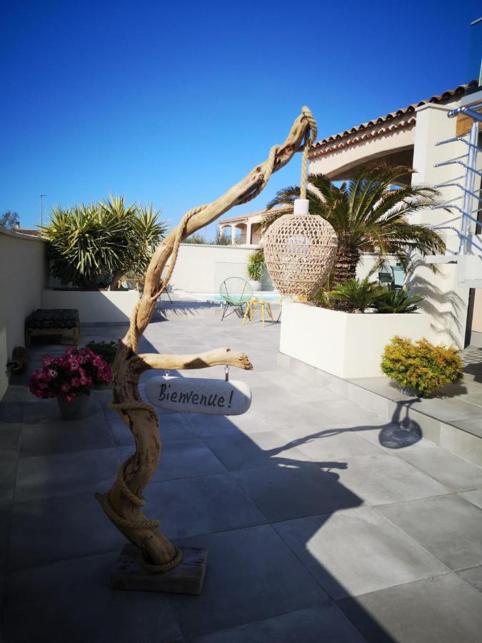 Appartement Au Dessus De La Maison Du Saunier Salin de Giraud Bagian luar foto
