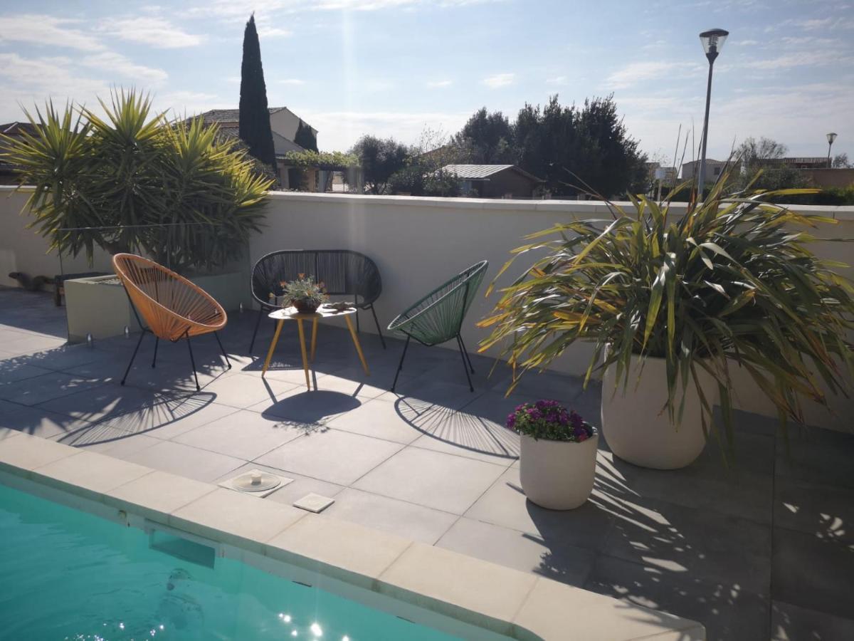 Appartement Au Dessus De La Maison Du Saunier Salin de Giraud Bagian luar foto