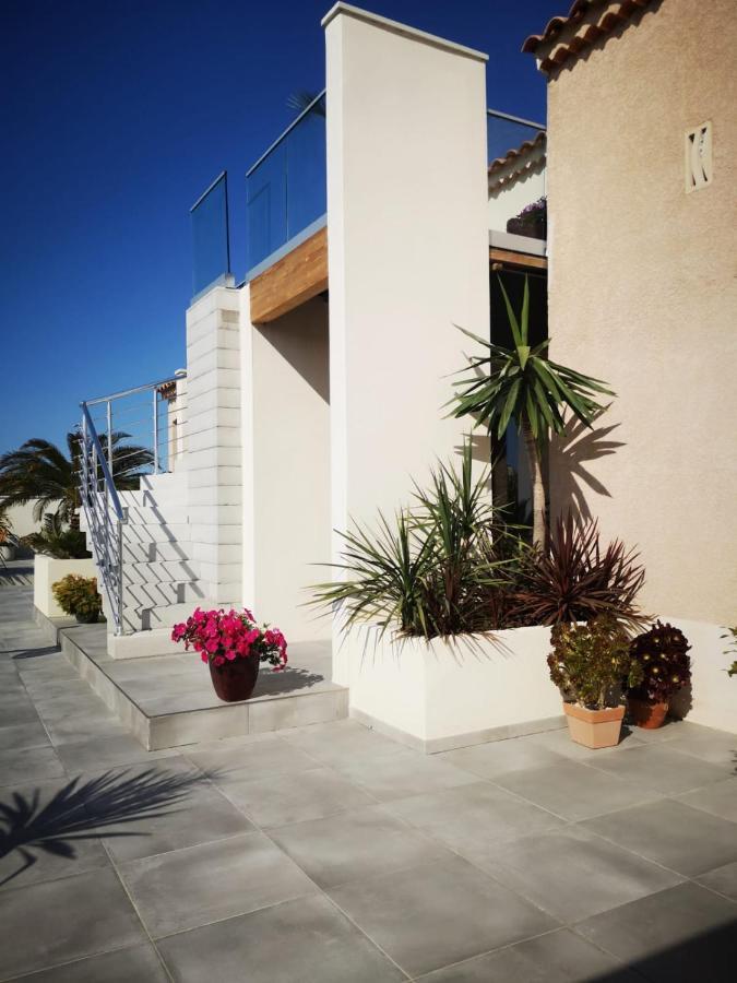Appartement Au Dessus De La Maison Du Saunier Salin de Giraud Bagian luar foto