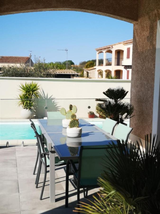 Appartement Au Dessus De La Maison Du Saunier Salin de Giraud Bagian luar foto